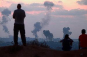gaza war smoke afp.jpg